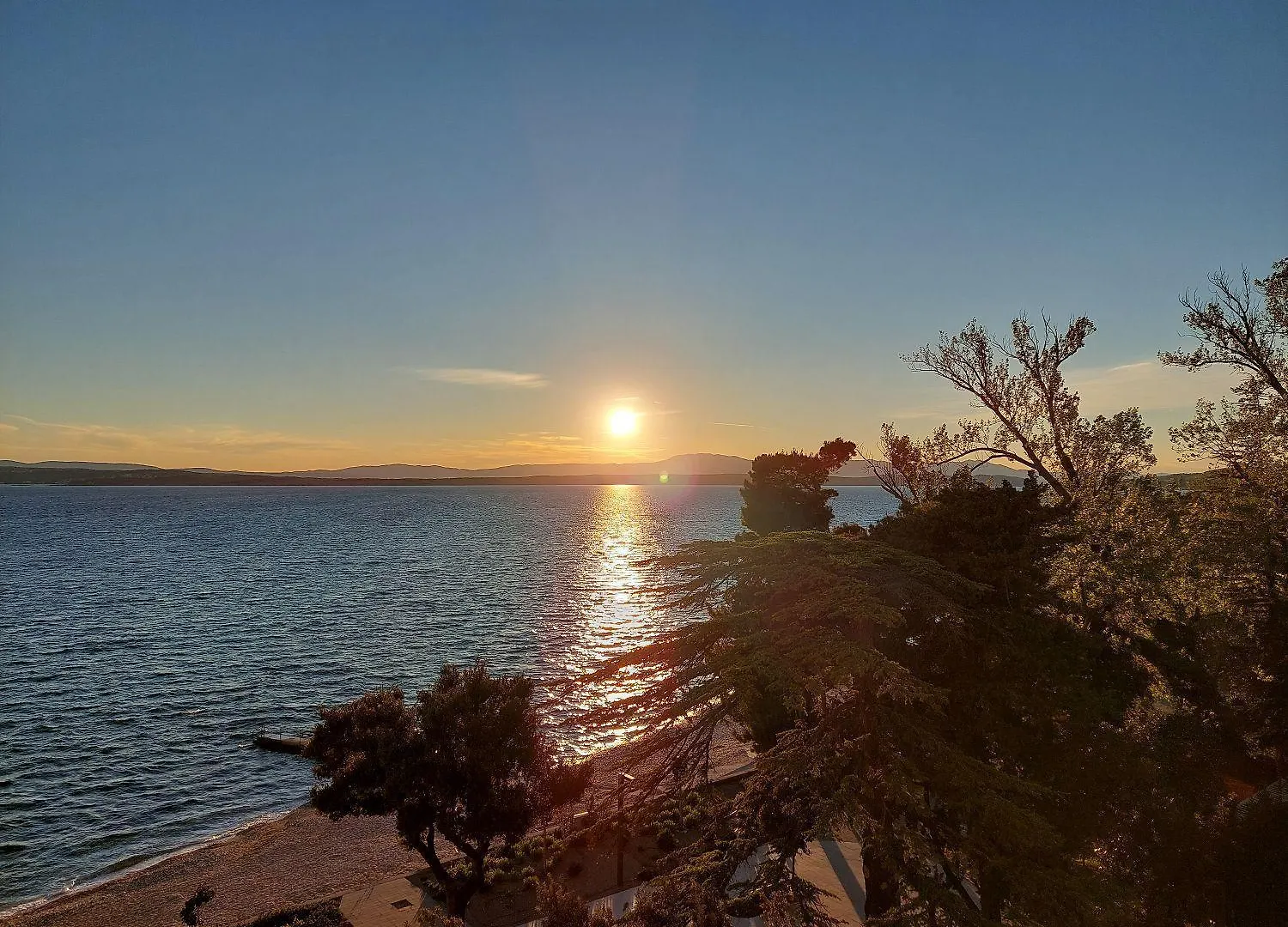 Charmantes Apartment Nur 300 Meter Zum Strand Mit Meerblick, Waschmaschine, Wifi Crikvenica