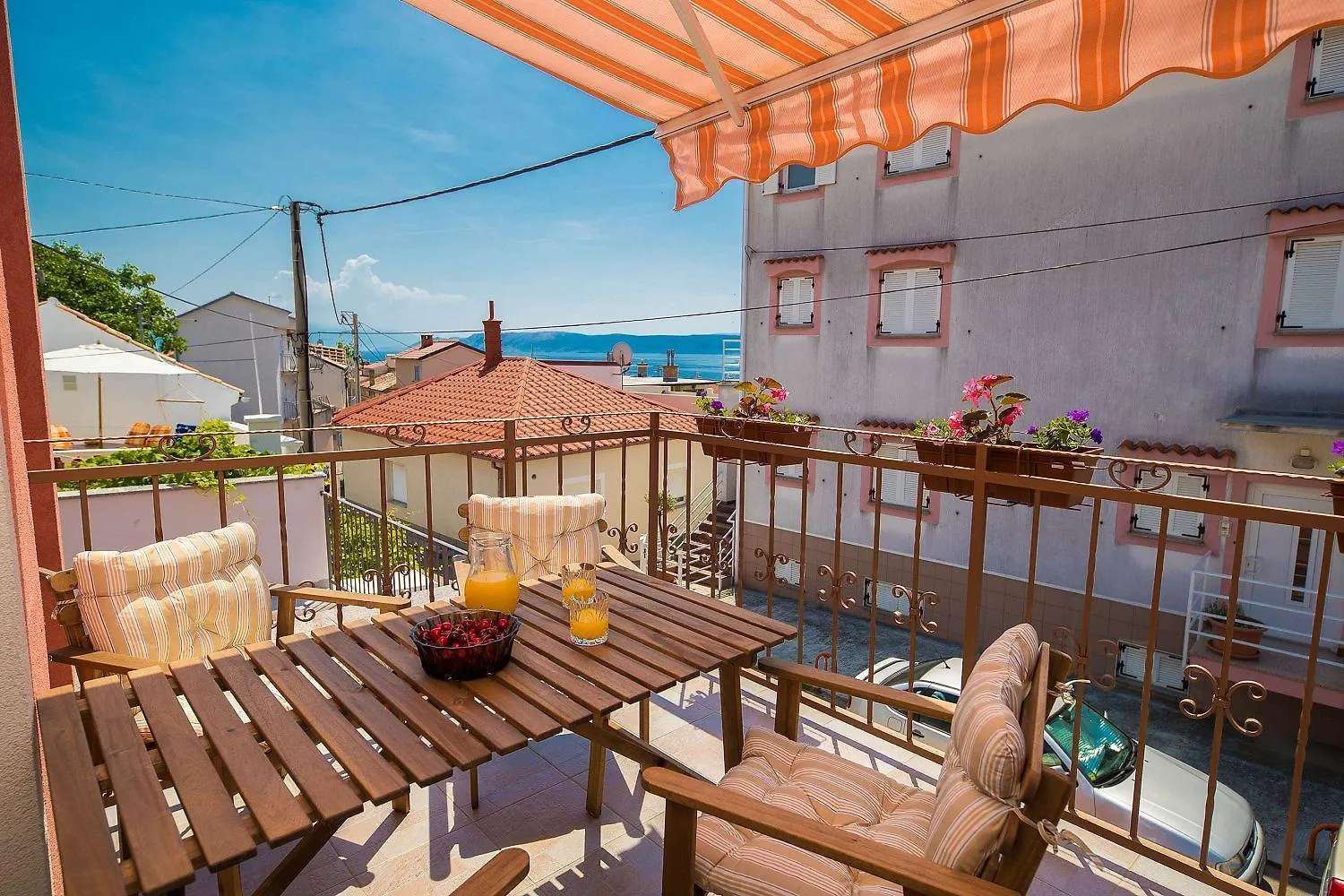 Charmantes Apartment Nur 300 Meter Zum Strand Mit Meerblick, Waschmaschine, Wifi Crikvenica 0*,  Croatia